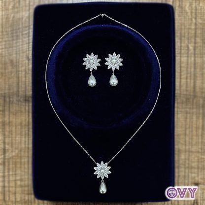 sunburst earrings pendant set