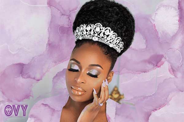 a black woman warring wedding crown