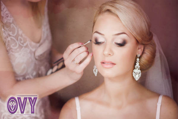 bridal makeup preparation